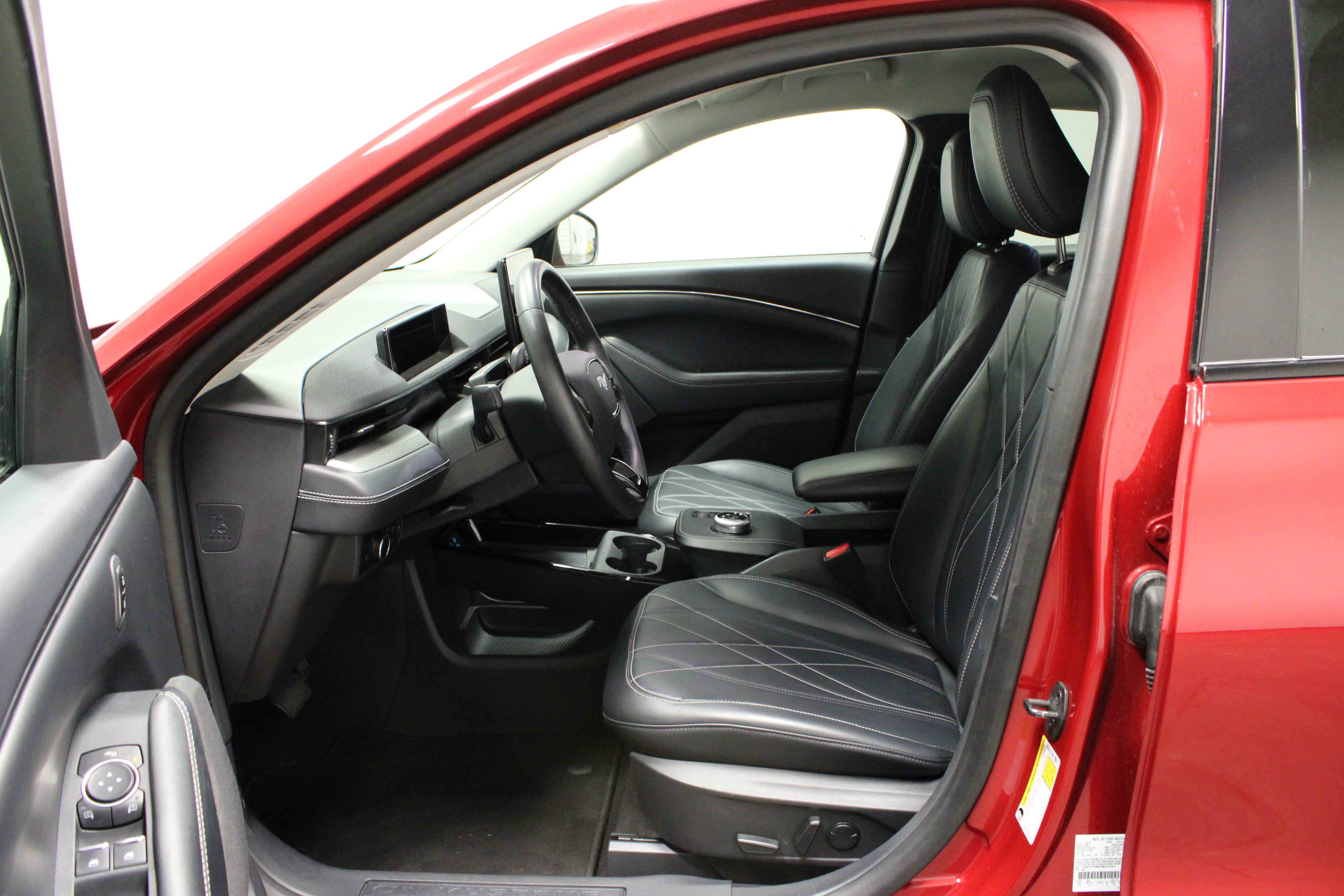 Used 2023 Ford Mustang Mach-E Select image 16