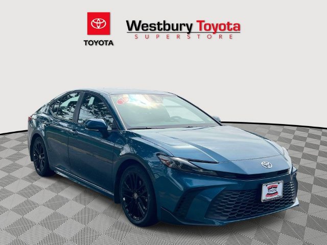 Used 2025 Toyota Camry SE w/ Convenience Package FWD image 1