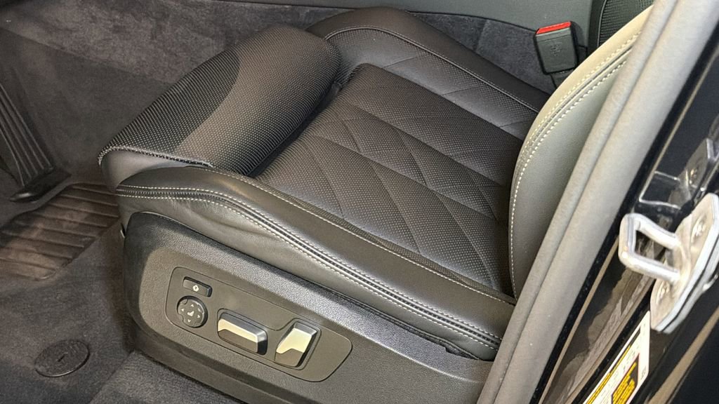 Used 2026 BMW X5 xDrive40i image 21