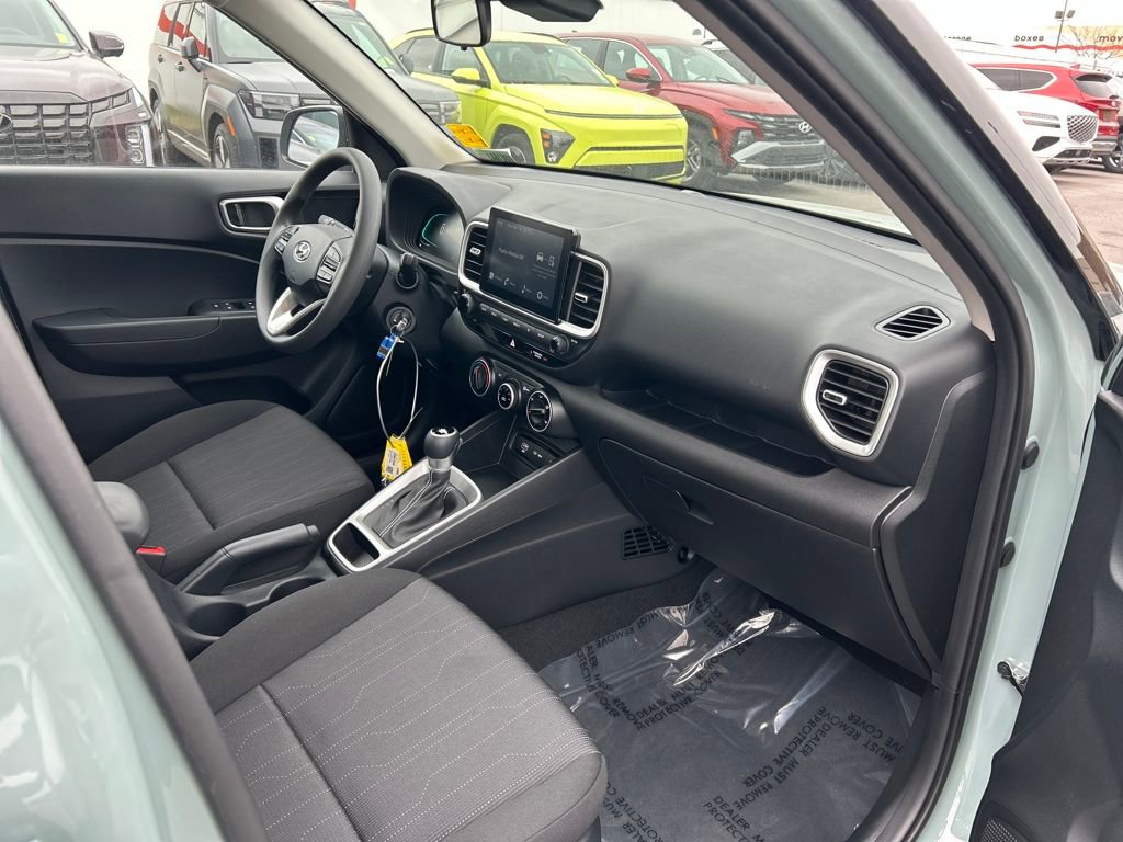 Used 2026 Hyundai Venue SE image 13
