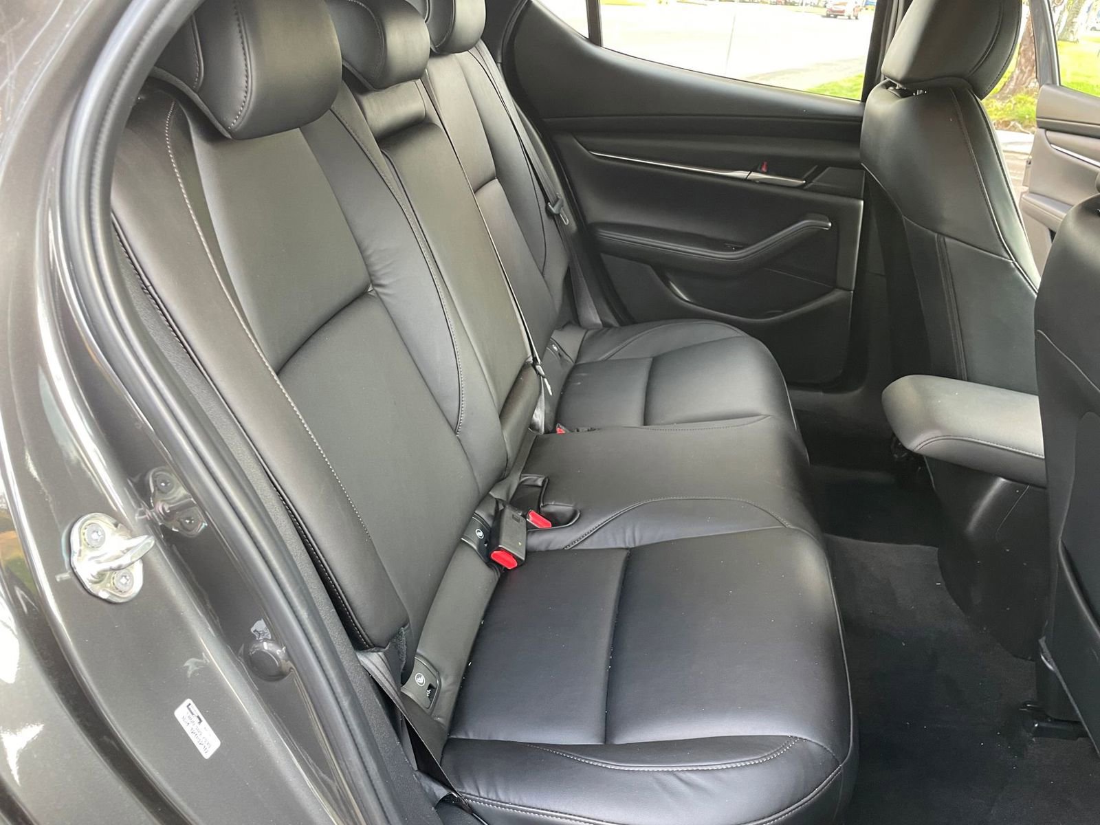 Used 2020 MAZDA MAZDA3 Hatchback image 38