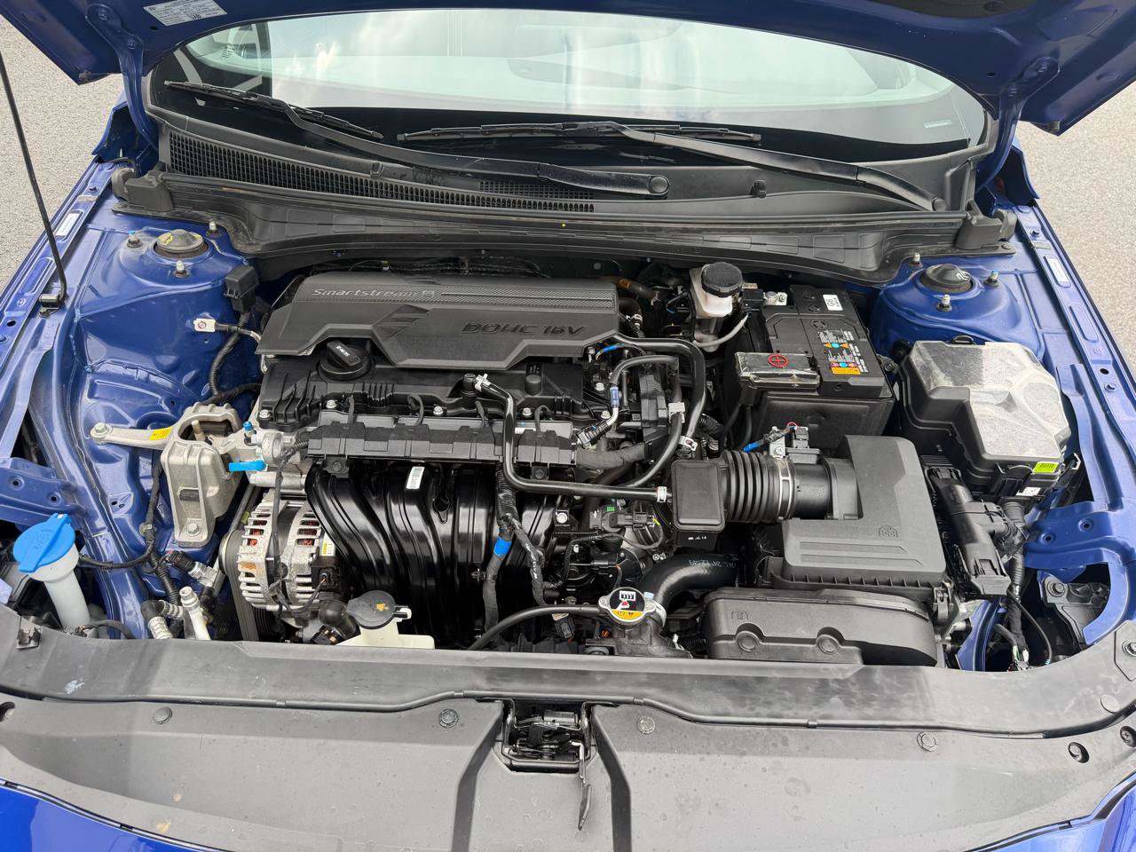 Used 2025 Hyundai Elantra Sport FWD image 25