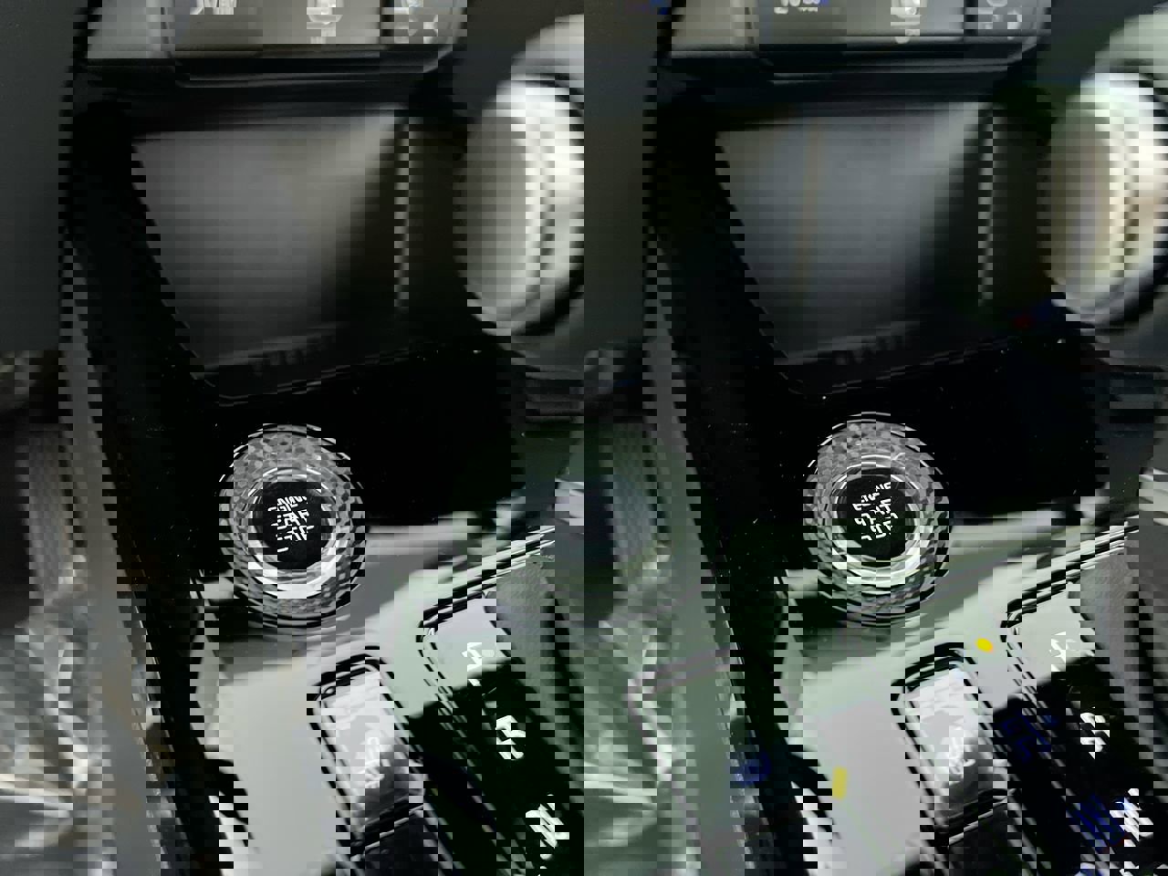 Certified 2023 Kia Niro EX image 22