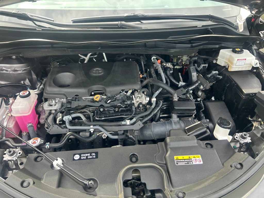 Certified 2022 Toyota Sienna XLE w/ XLE Plus Package FWD image 25