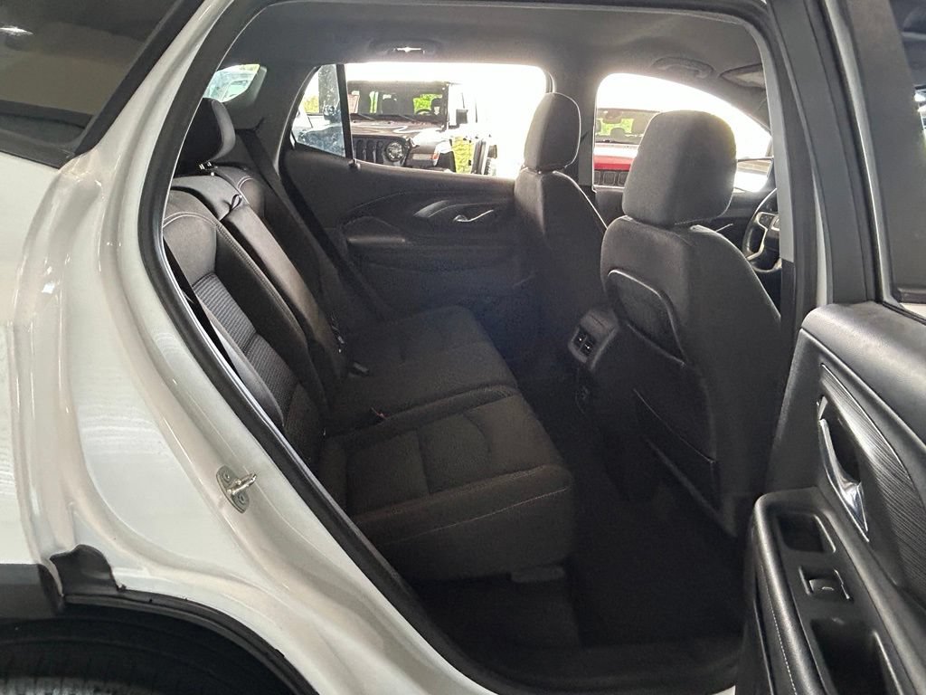 Used 2023 GMC Terrain SLE w/ Driver Convenience Package FWD image 40