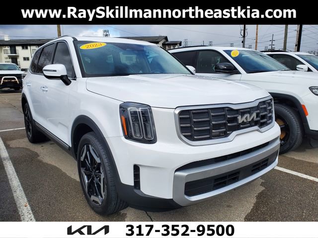Used 2023 Kia Telluride S w/ S Sunroof Package