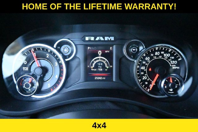 Used 2022 RAM 2500 Big Horn AWD/4WD image 8