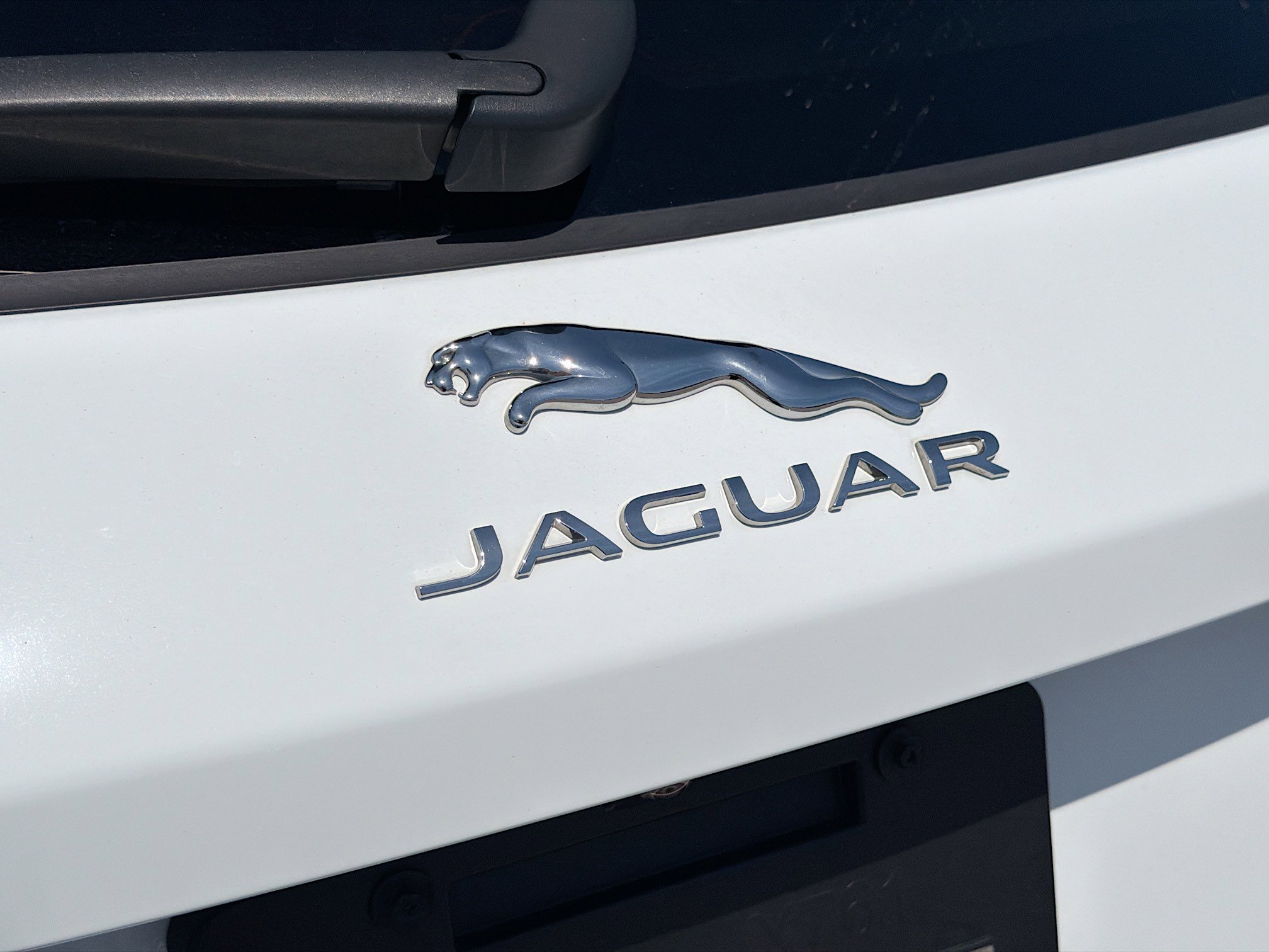 Used 2024 Jaguar F-PACE R-Dynamic S image 46