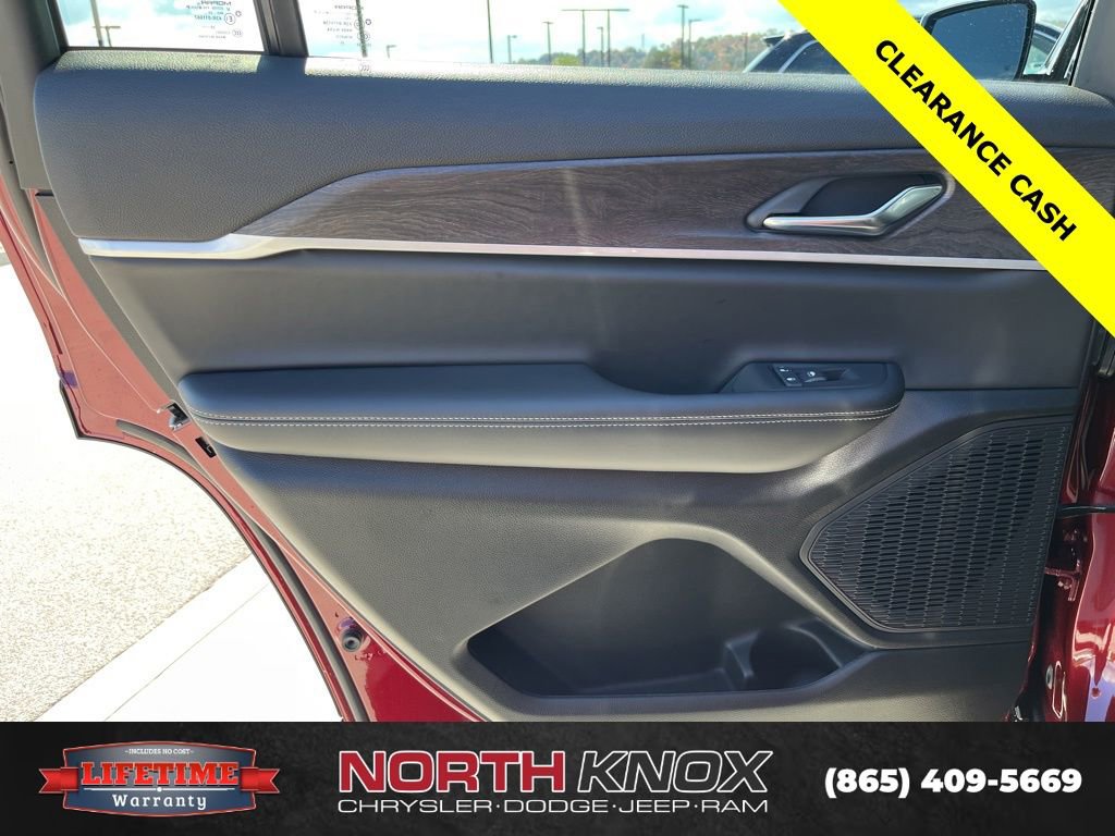 New 2025 Jeep Grand Cherokee L Limited image 18