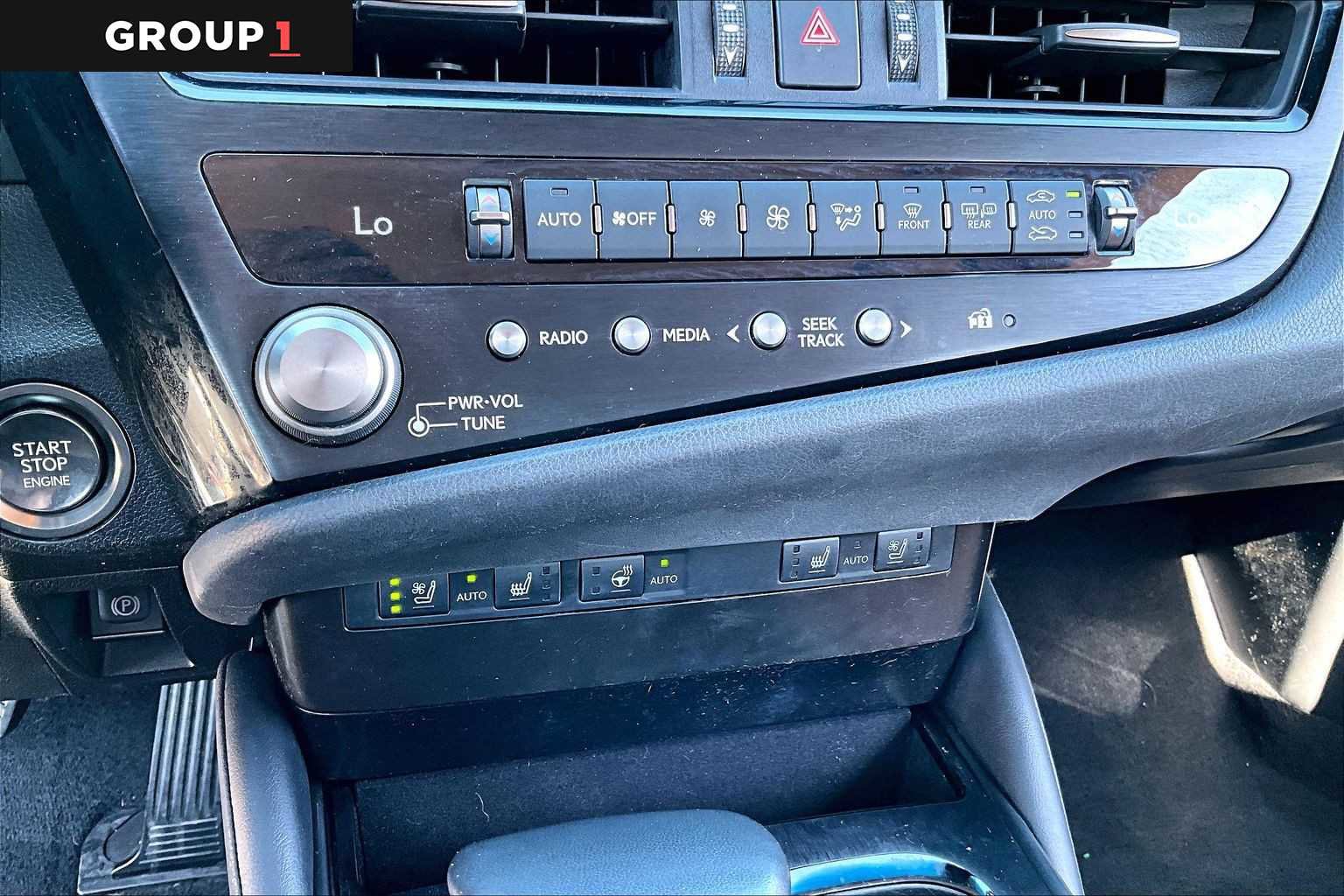 Certified 2024 Lexus ES 350 w/ Premium Package image 33