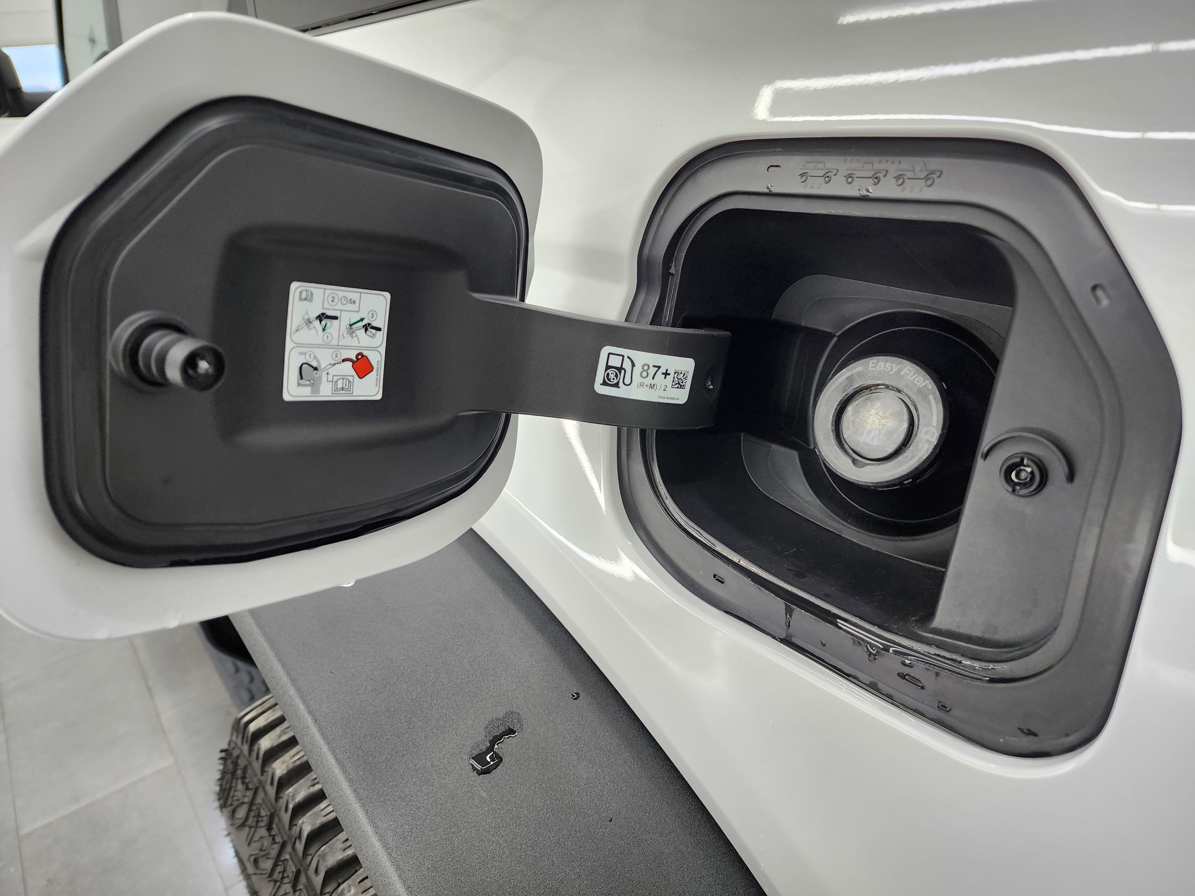 Used 2023 Ford Bronco Badlands w/ Sasquatch Package image 32