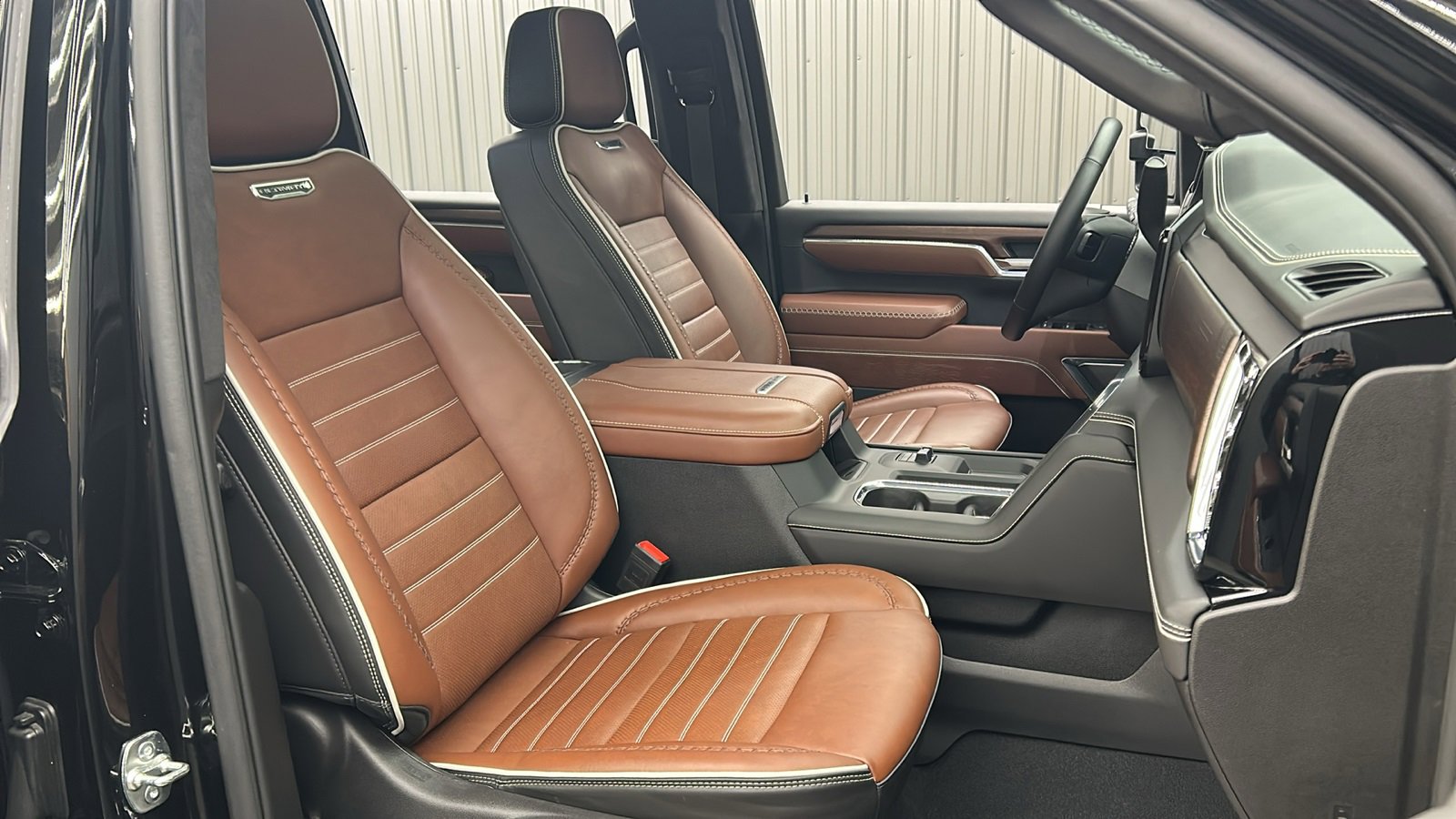 Used 2025 GMC Sierra 3500 Denali Ultimate image 41