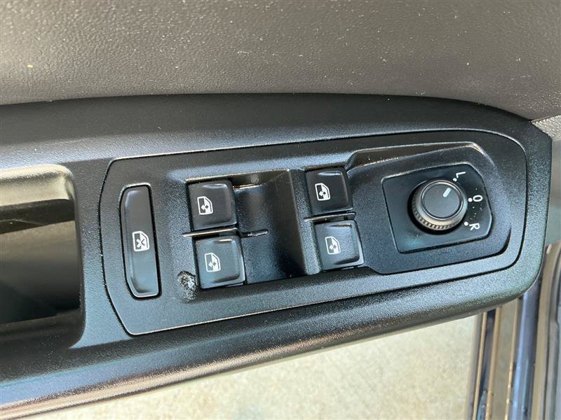Used 2021 Volkswagen Atlas SE AWD/4WD image 32