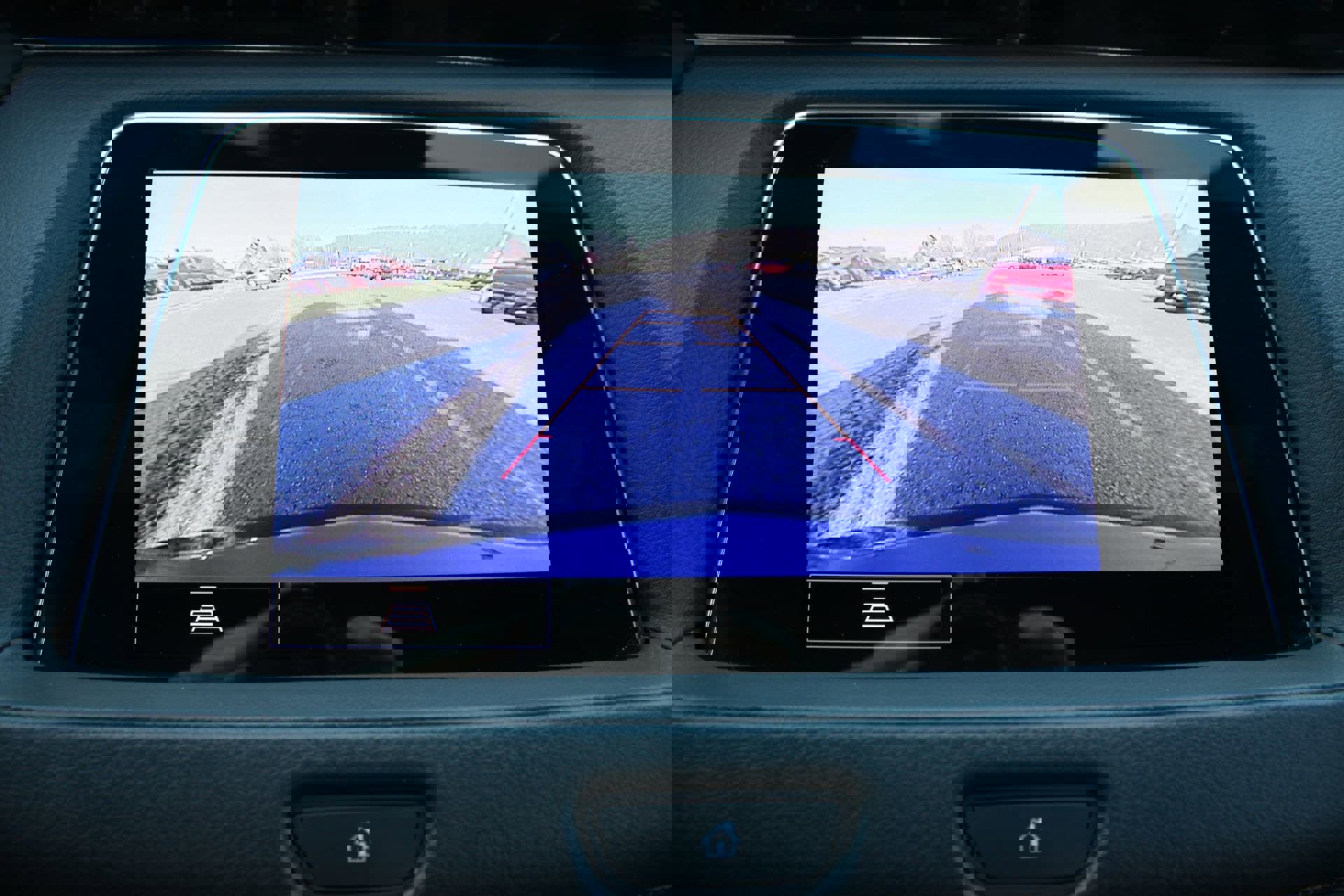 Used 2023 Cadillac XT4 Sport w/ Sun And Sound Package AWD/4WD image 39