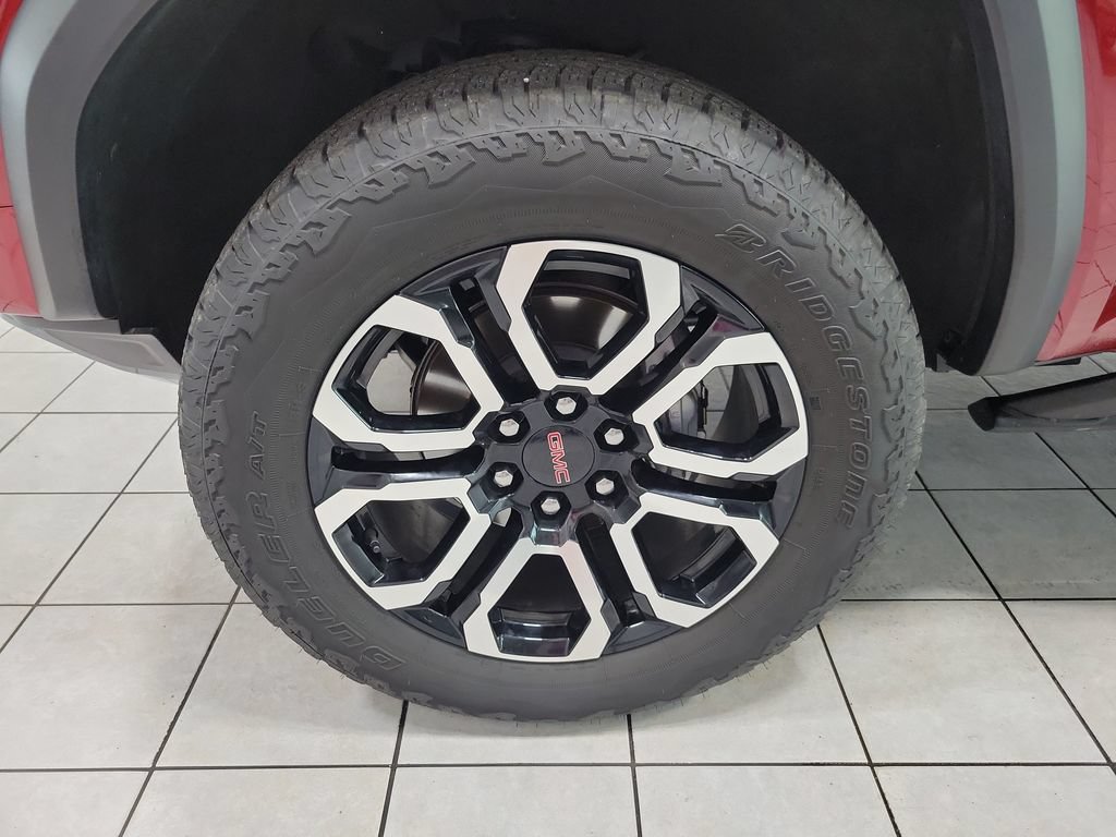 Used 2025 GMC Canyon AT4 w/ Nightfall Edition AWD/4WD image 46