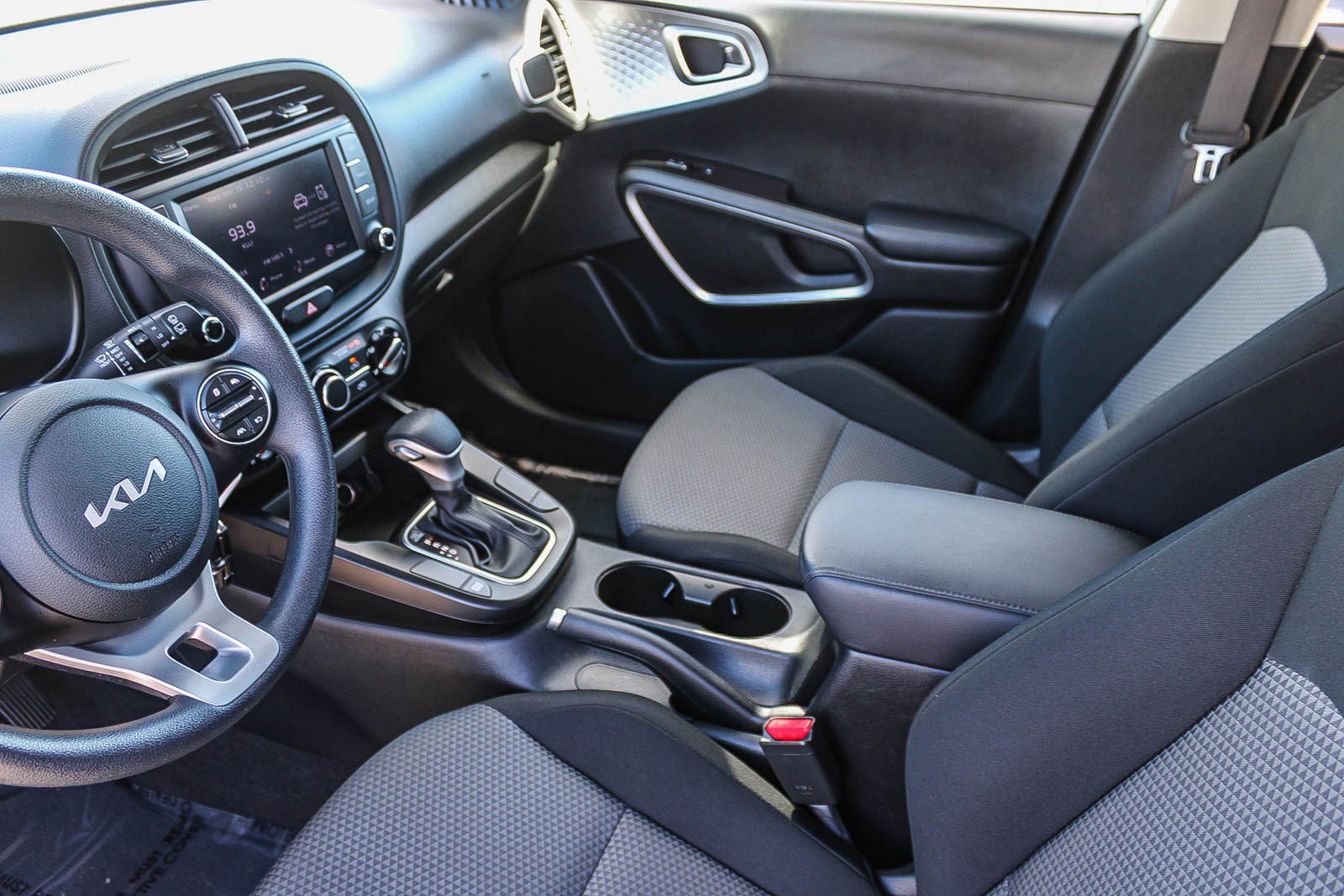 Used 2023 Kia Soul LX w/ Option Group 015 image 18