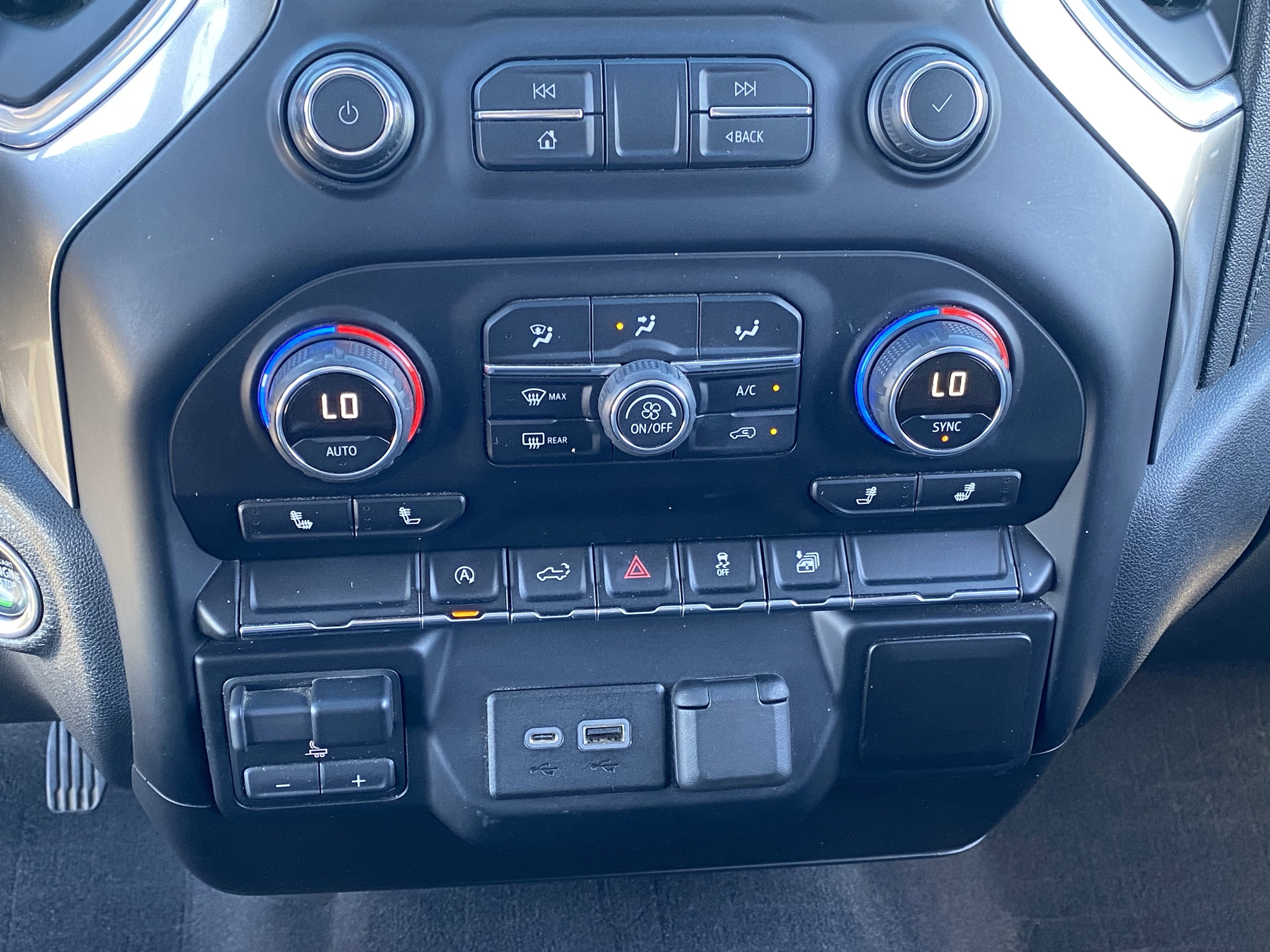 Used 2019 Chevrolet Silverado 1500 LT w/ All-Star Edition image 23