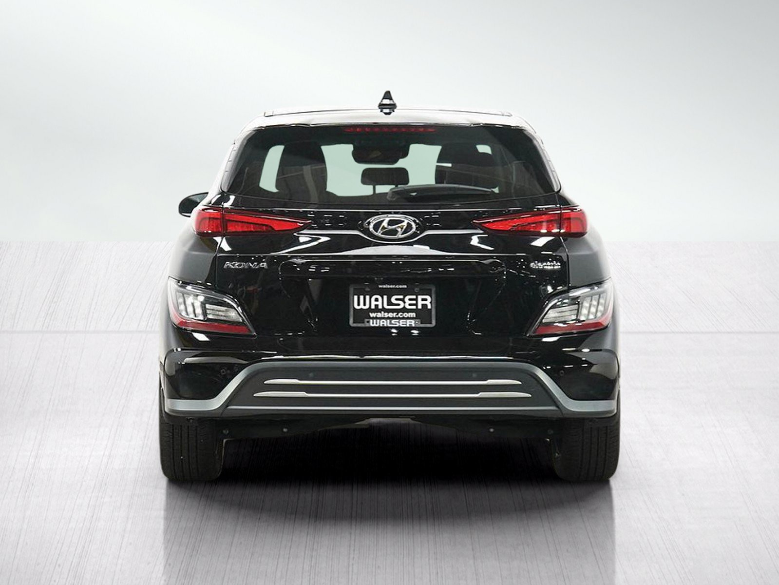 Used 2023 Hyundai Kona Limited FWD image 4