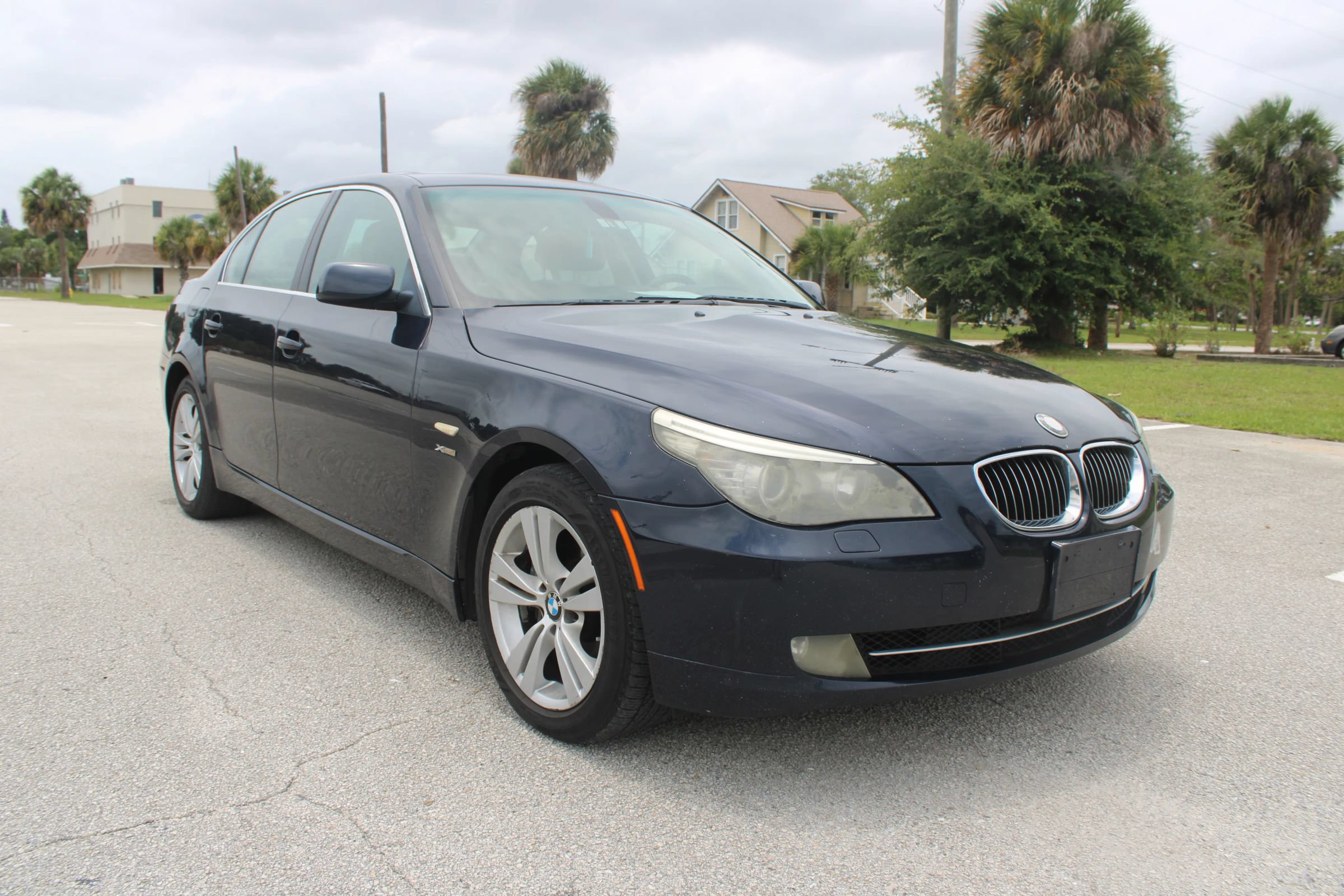 Used 2010 BMW 528i xDrive Sedan AWD/4WD image 23
