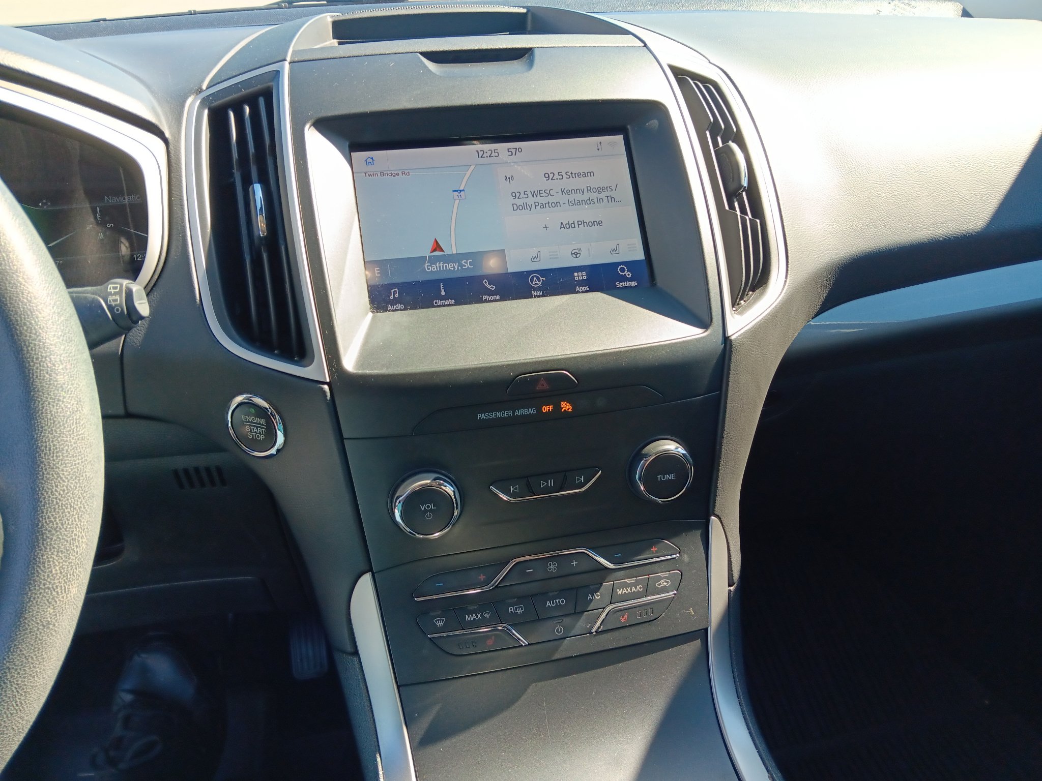 Used 2020 Ford Edge SEL w/ Convenience Package FWD image 14