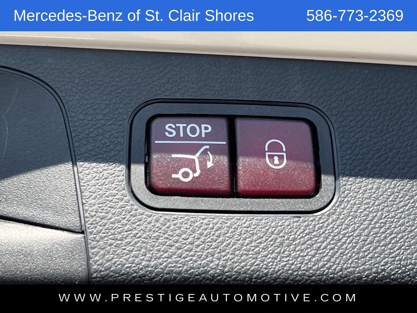 Used 2019 Mercedes-Benz GLC 300 4MATIC image 14
