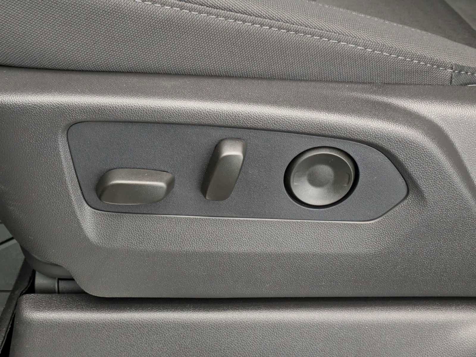 New 2026 Chevrolet Silverado 1500 LT image 20