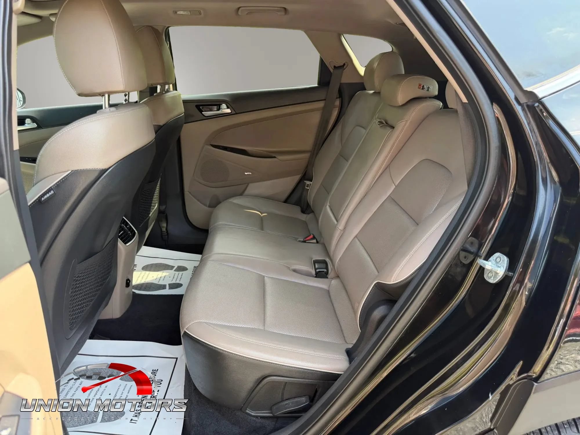 Used 2021 Hyundai Tucson Ultimate w/ Cargo Package FWD image 24
