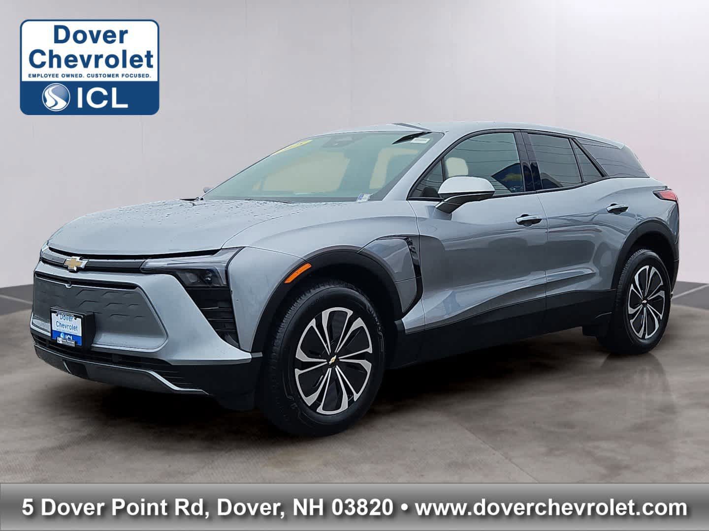 Used 2025 Chevrolet Blazer EV LT AWD/4WD image 1
