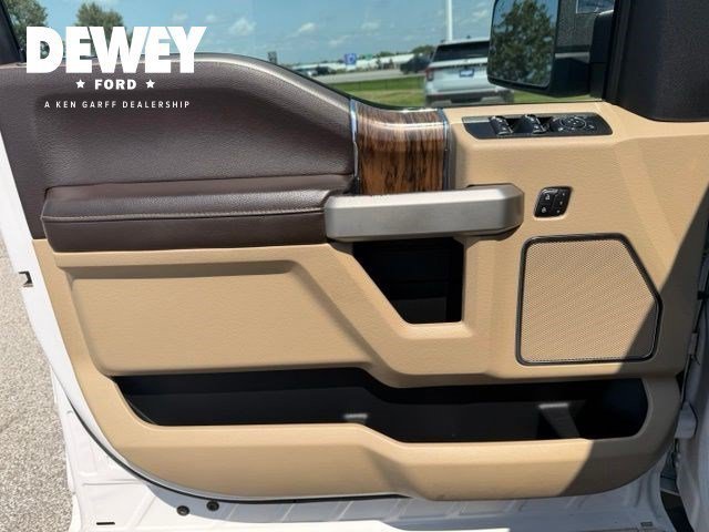 Used 2019 Ford F150 Lariat w/ Equipment Group 502A Luxury AWD/4WD image 5