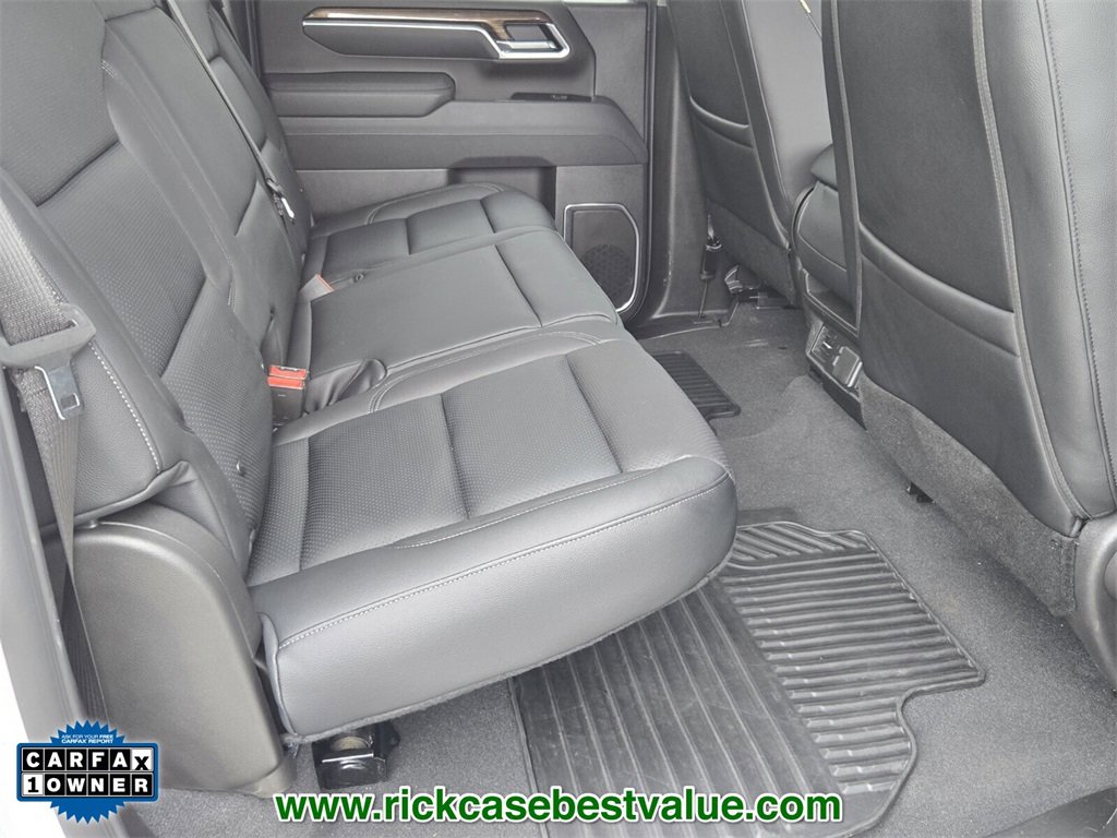 Used 2025 Chevrolet Silverado 2500 LT w/ Convenience Package image 19