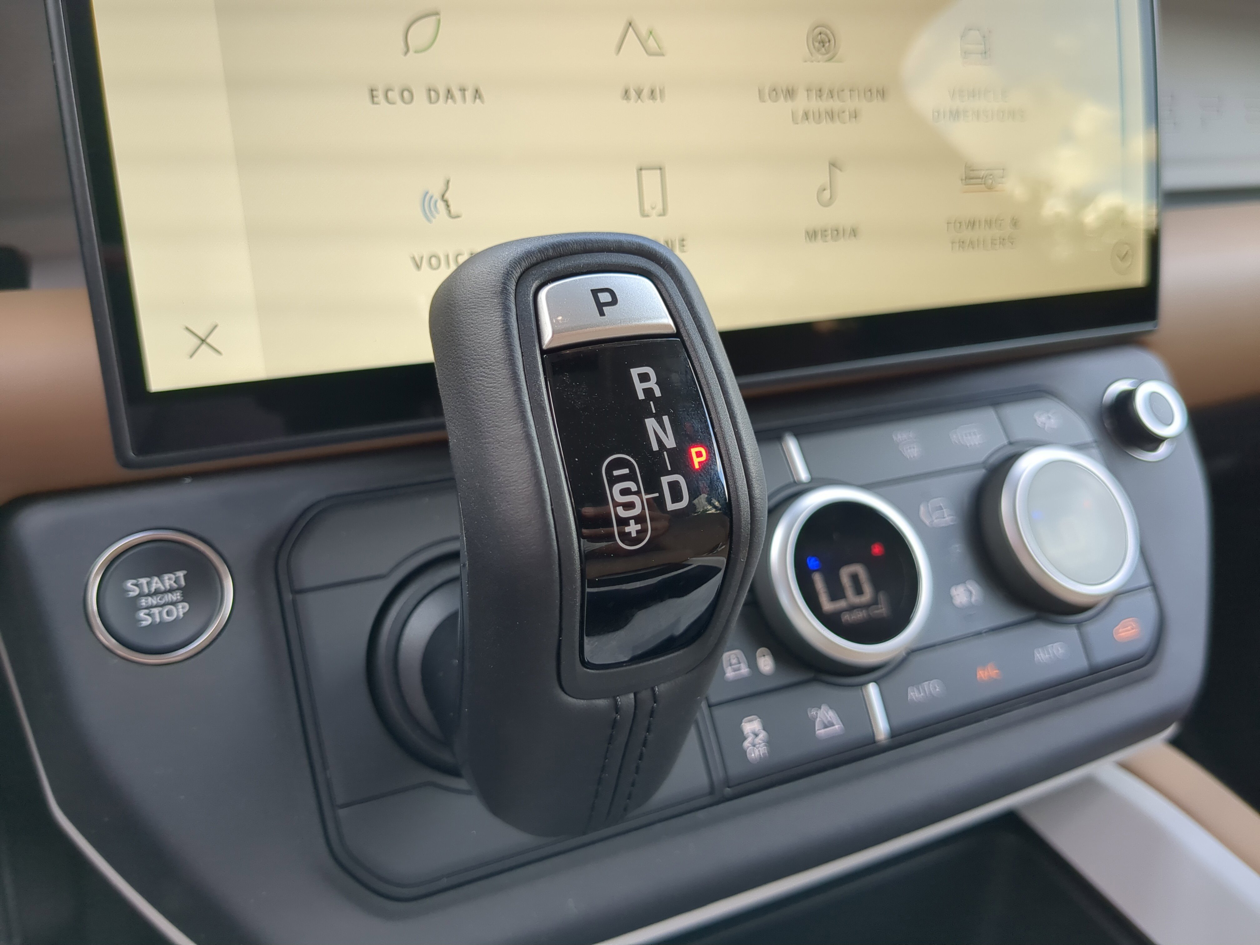 New 2026 Land Rover Defender 110 S image 25