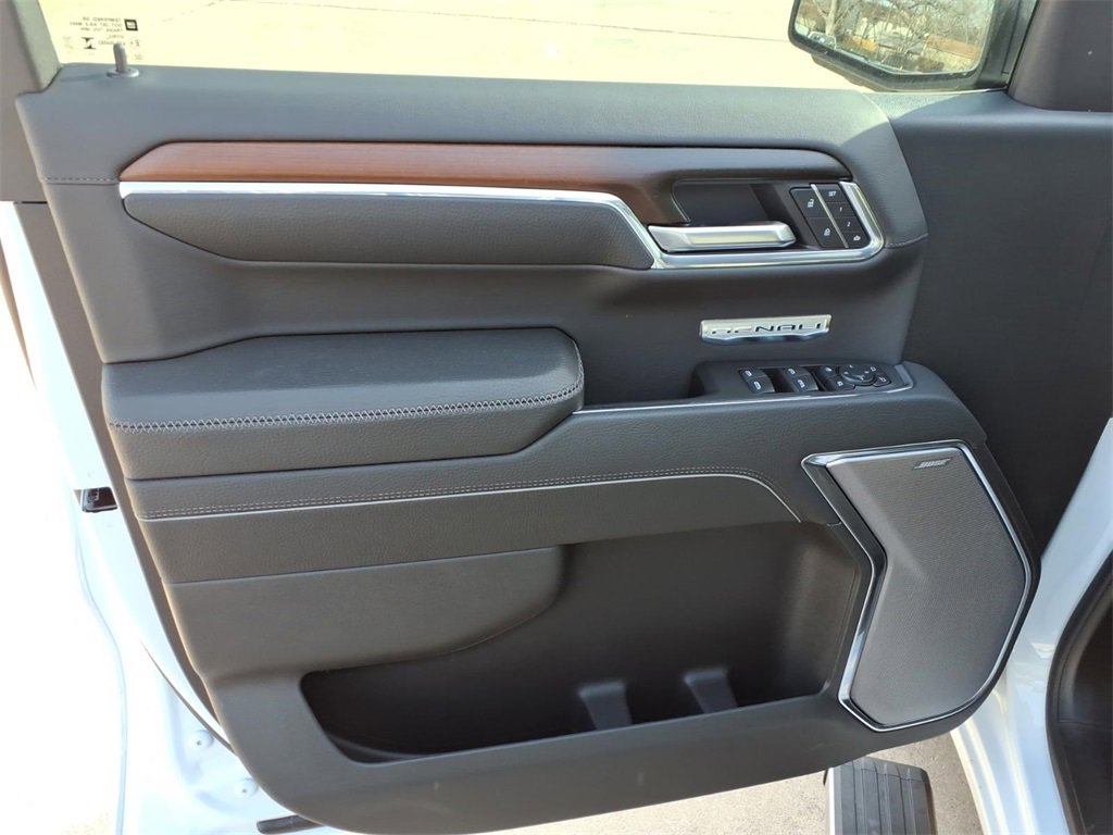 New 2026 GMC Sierra 1500 Denali w/ Denali Reserve Package image 16