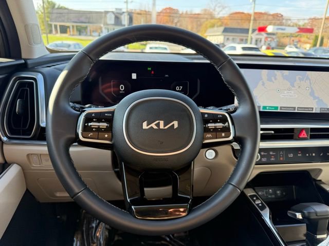 Used 2025 Kia Sorento SX image 47