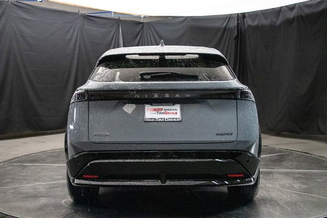 Used 2025 Nissan Ariya AWD image 11