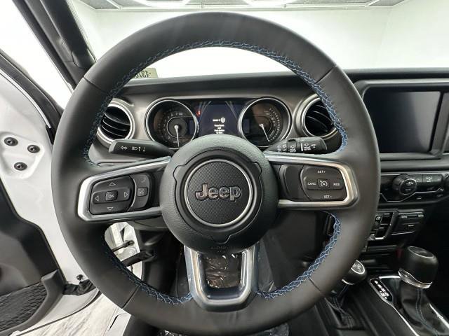 Used 2023 Jeep Wrangler Unlimited Rubicon 4xe image 18