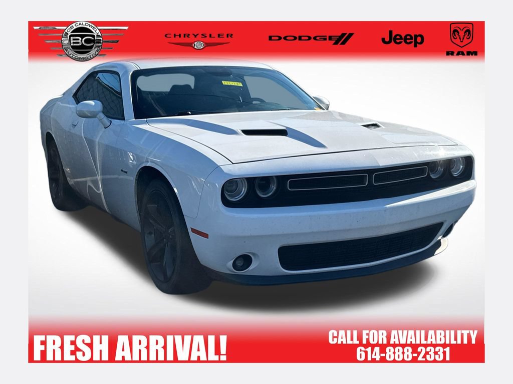 Used 2018 Dodge Challenger R/T RWD image 1