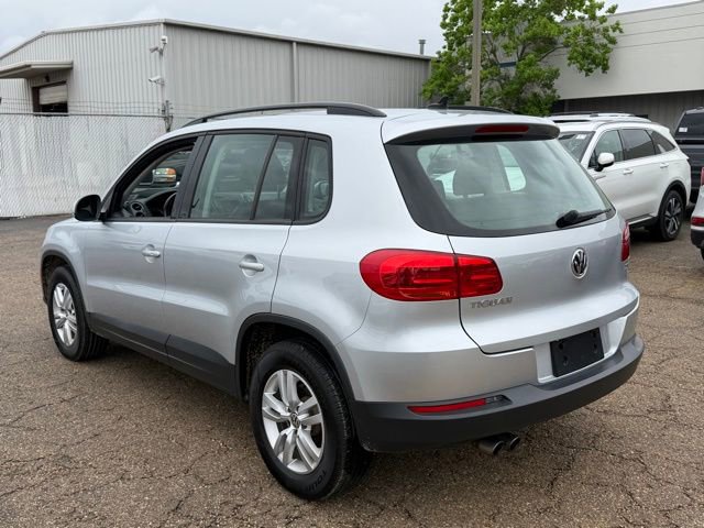 Used 2017 Volkswagen Tiguan S FWD image 3