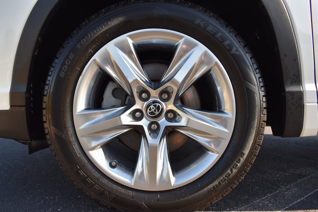 Used 2018 Toyota Highlander Limited image 16