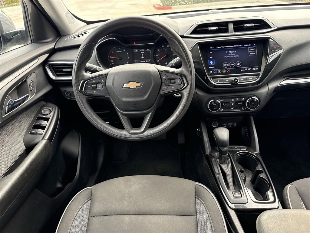Used 2023 Chevrolet TrailBlazer LT w/ Convenience Package image 18