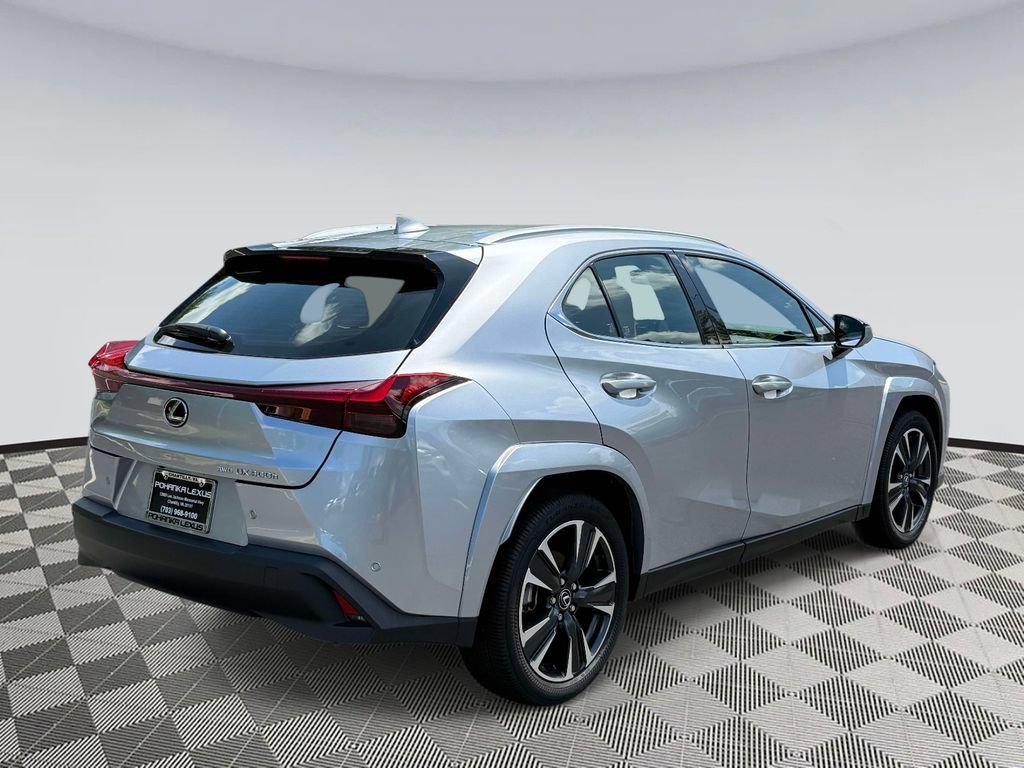 Used 2025 Lexus UX 300h AWD w/ Accessory Package (Z1) image 2