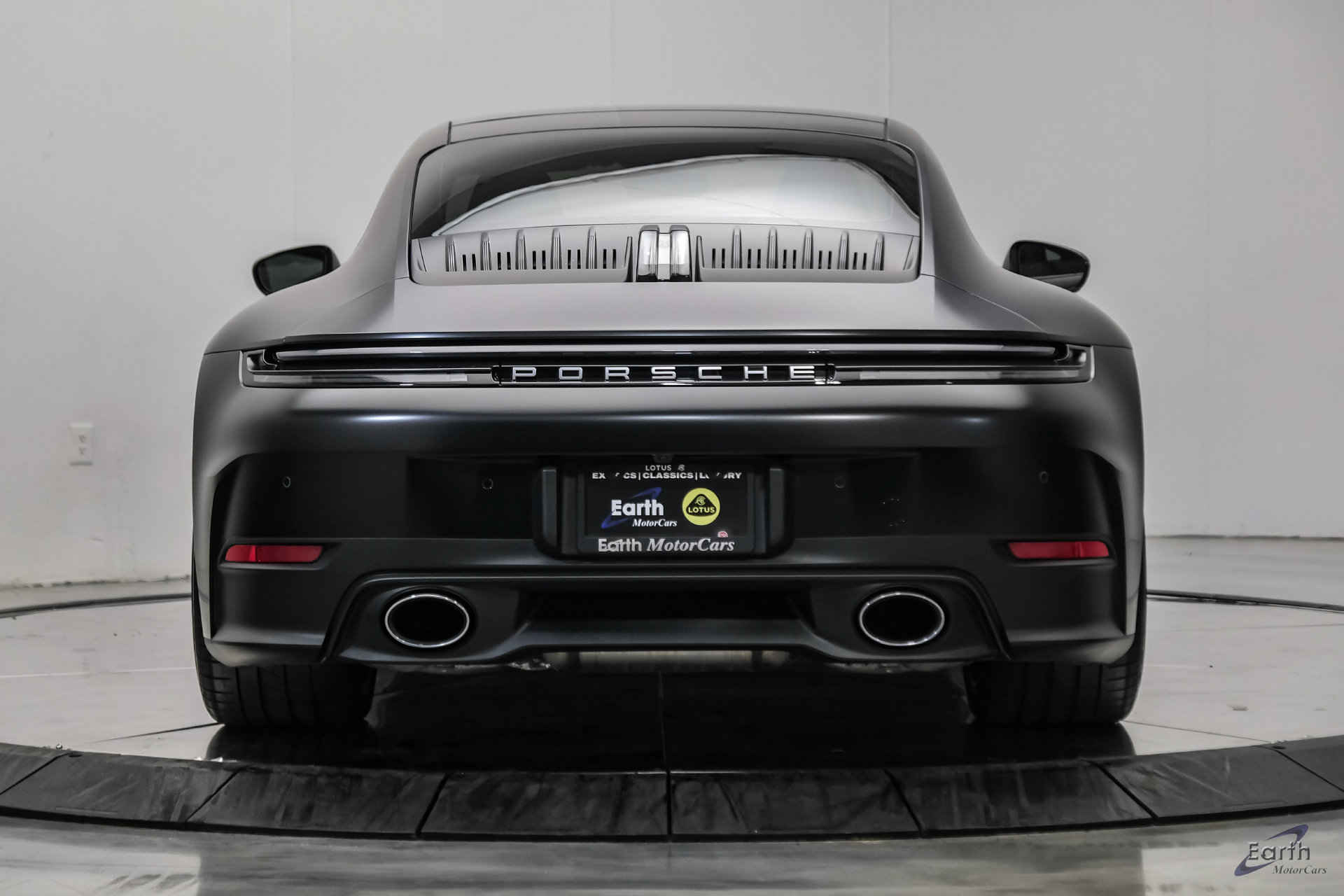 Used 2025 Porsche 911 Carrera S RWD image 11