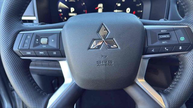 New 2025 Mitsubishi Outlander SEL image 18