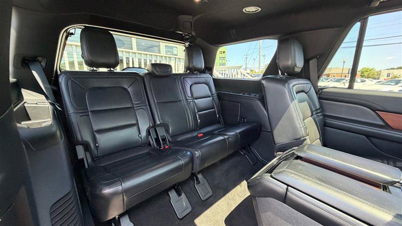 Used 2020 Lincoln Navigator Reserve AWD/4WD image 41