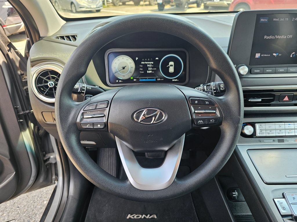 Used 2023 Hyundai Kona SE FWD image 23