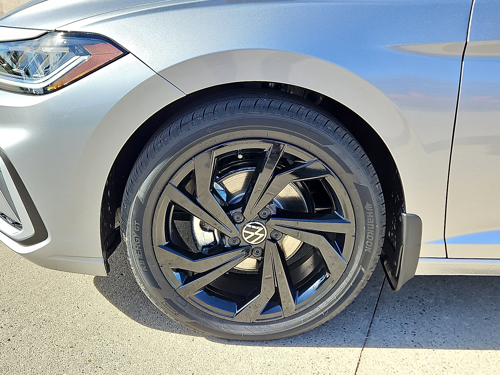 New 2026 Volkswagen Jetta SE image 5