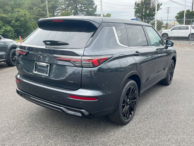 New 2026 Mitsubishi Outlander LE FWD image 3