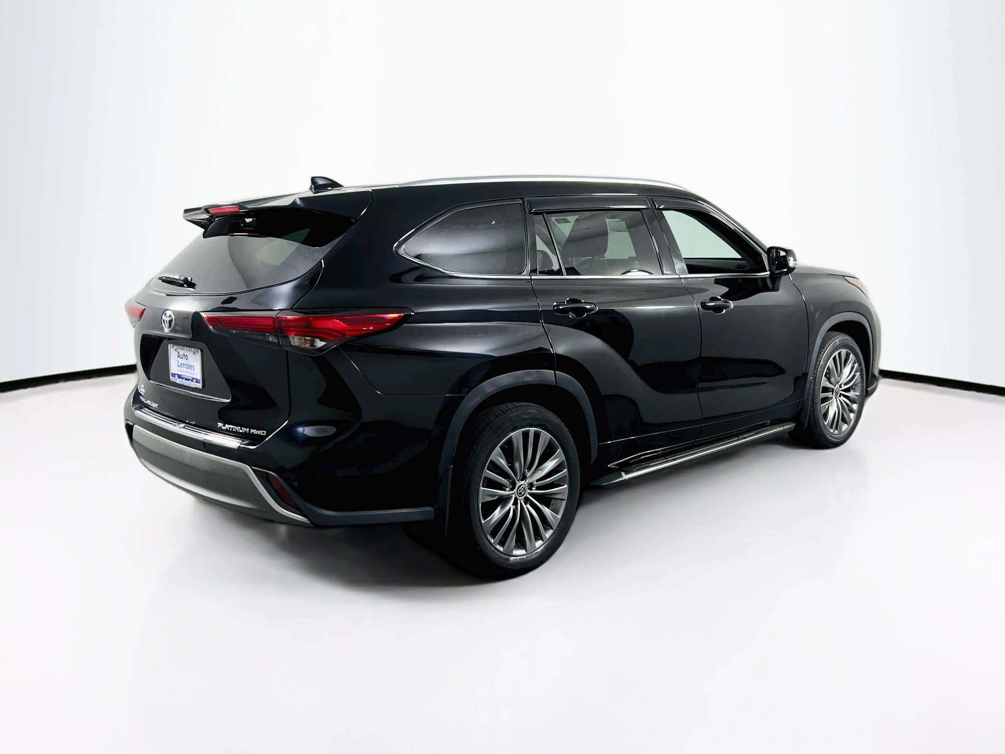 Used 2021 Toyota Highlander Platinum AWD/4WD image 5