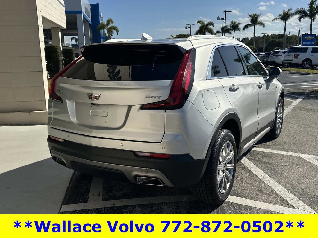 Used 2019 Cadillac XT4 Premium Luxury w/ Driver Awareness Package FWD image 5
