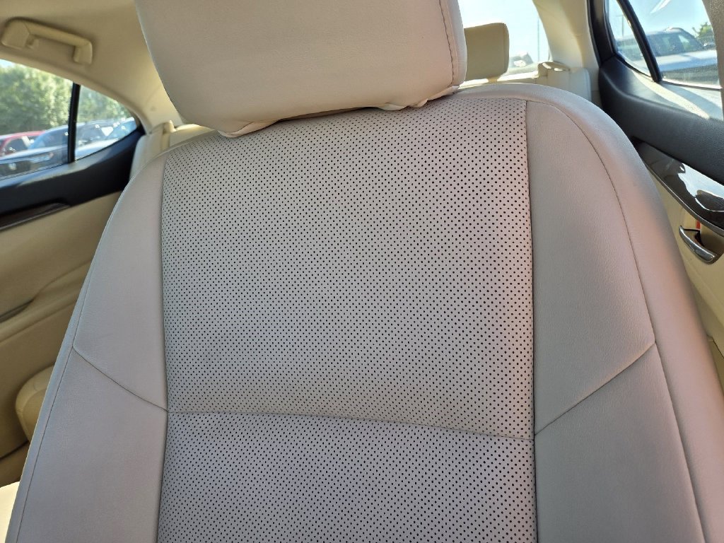 Used 2015 Lexus ES 350 w/ Premium Package FWD image 16