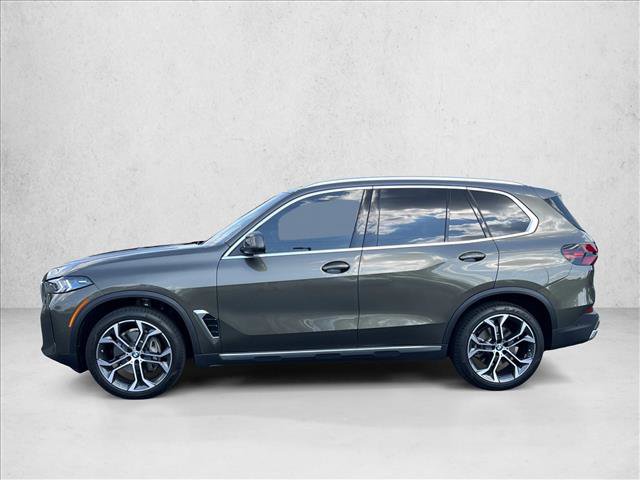 Used 2025 BMW X5 sDrive40i w/ Parking Assistance Package image 8
